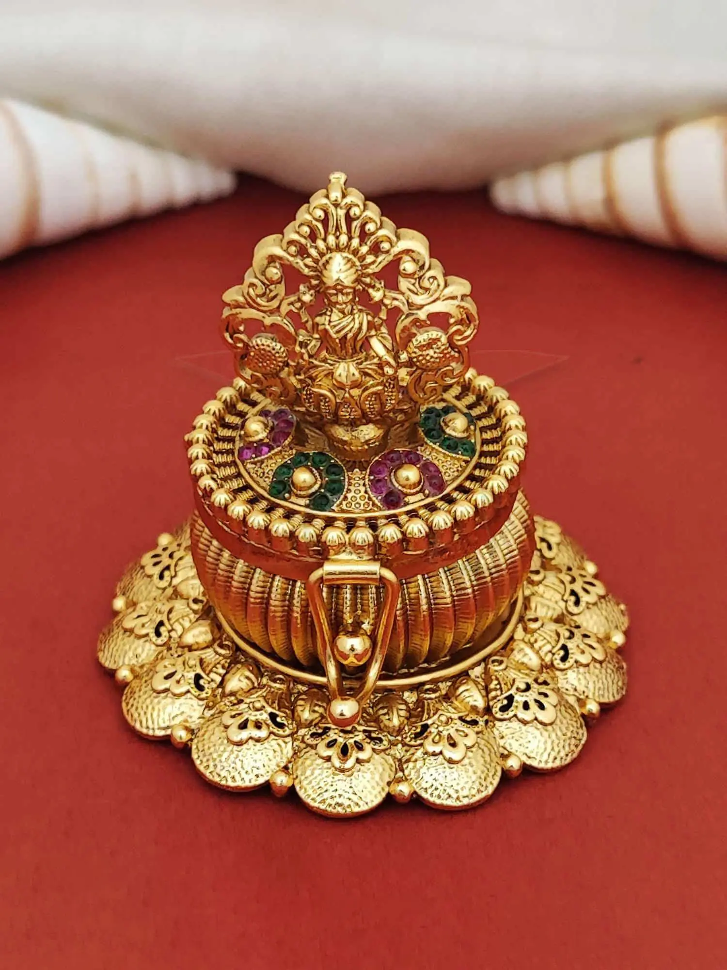 AntiqueSindurbox-Pumiroots-PRSB-25-125 decorative sindoor box, gold Laxmi temple