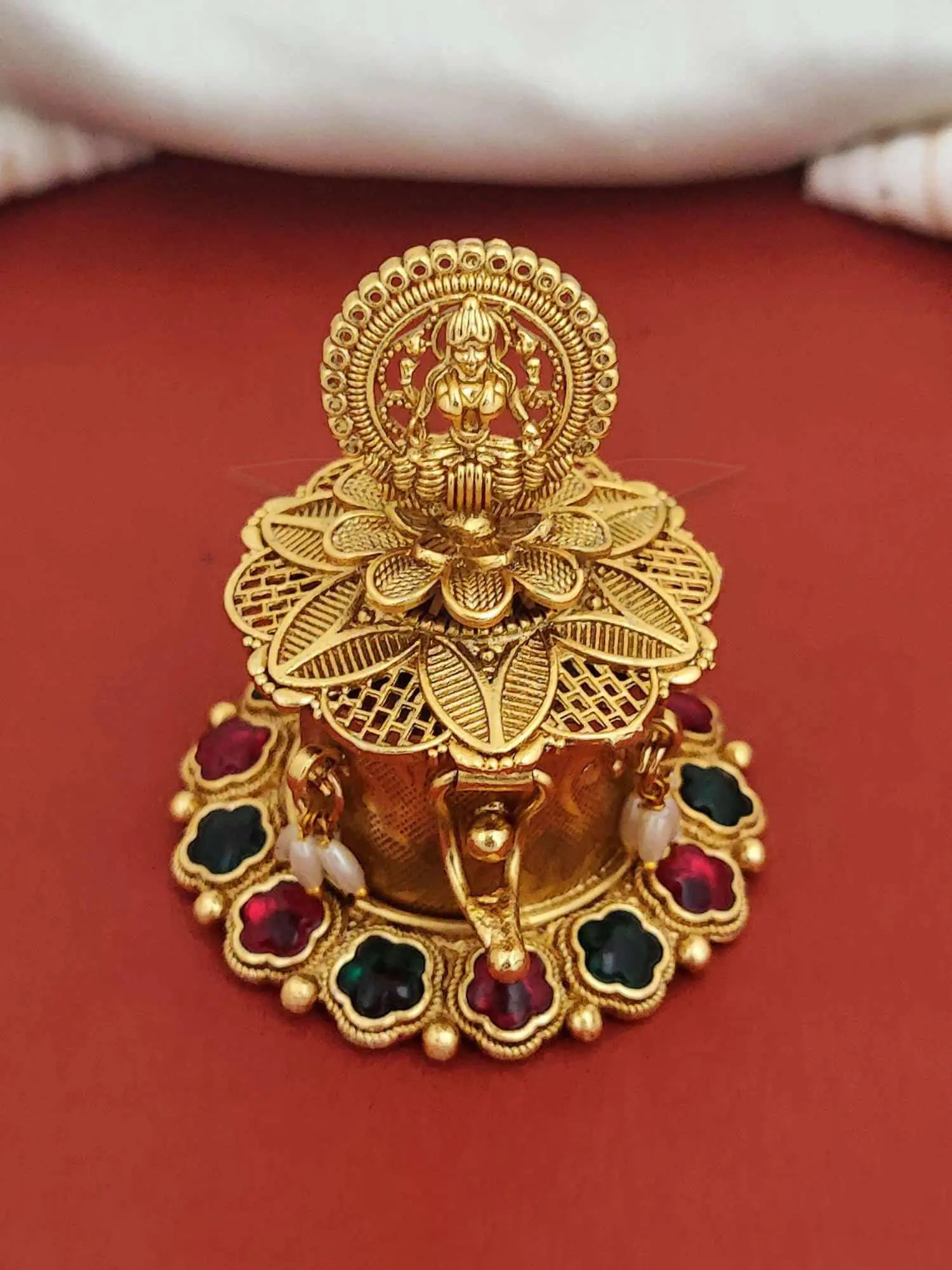 AntiqueSindurbox-Pumiroots-PRSB-25-130 designer sindoor box, gold Laxmi temple
