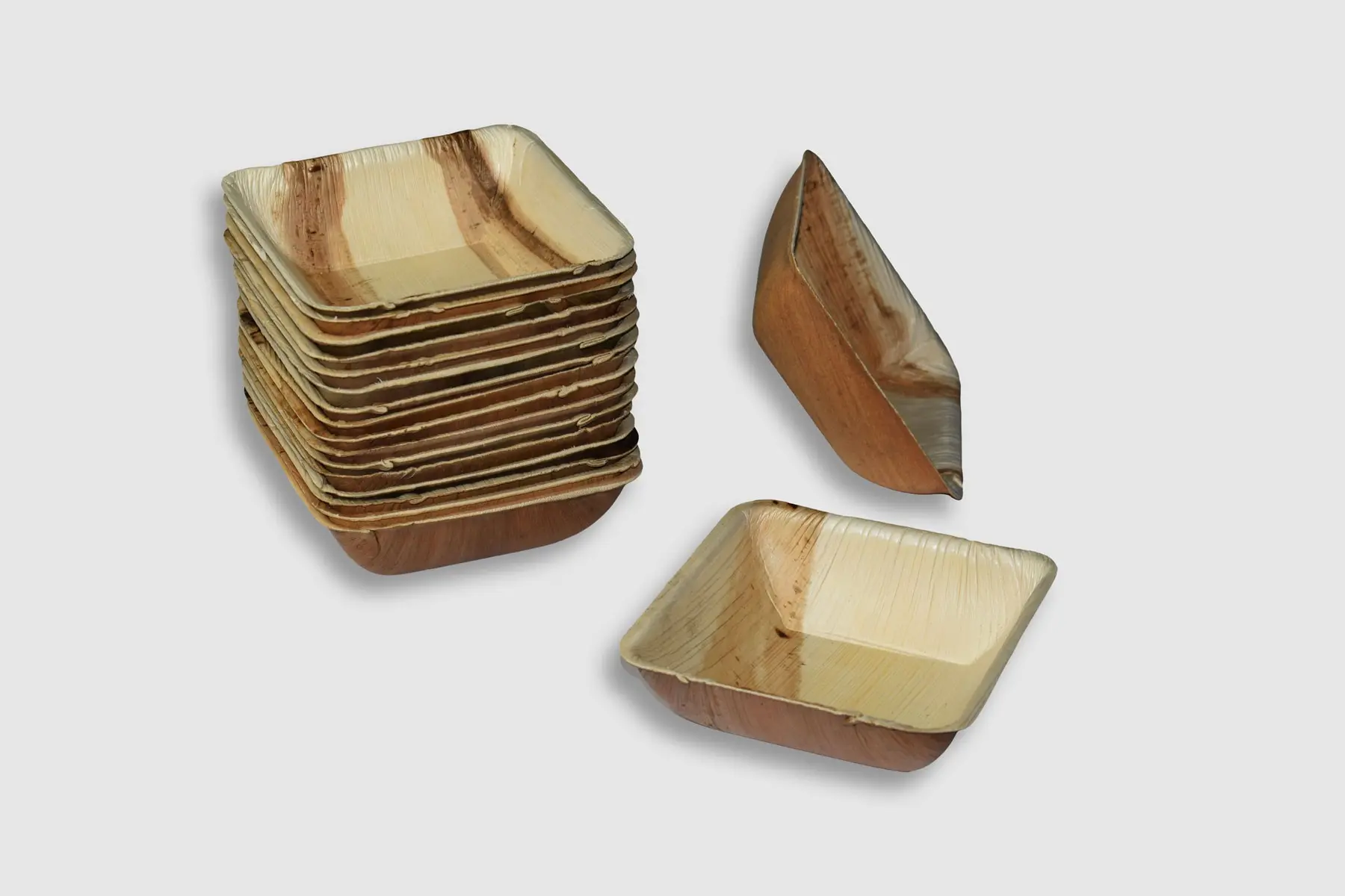 Pumiroots-EcoFriendly-7i-Square-Bowl-1 7 inch square bowl for soup or pasta, made from palm leaf